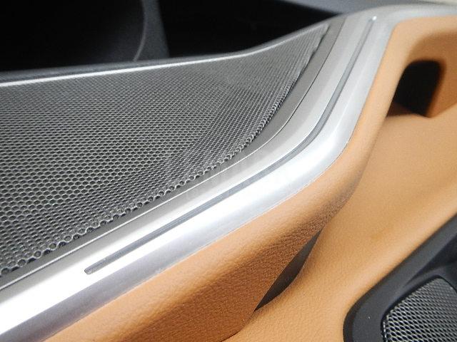 Обшивка двери задней левой для  BMW X1 F48 2014-2022