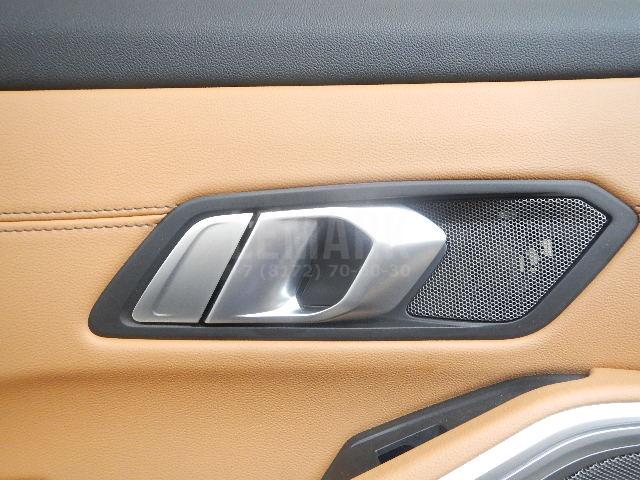 Обшивка двери задней левой для  BMW X1 F48 2014-2022