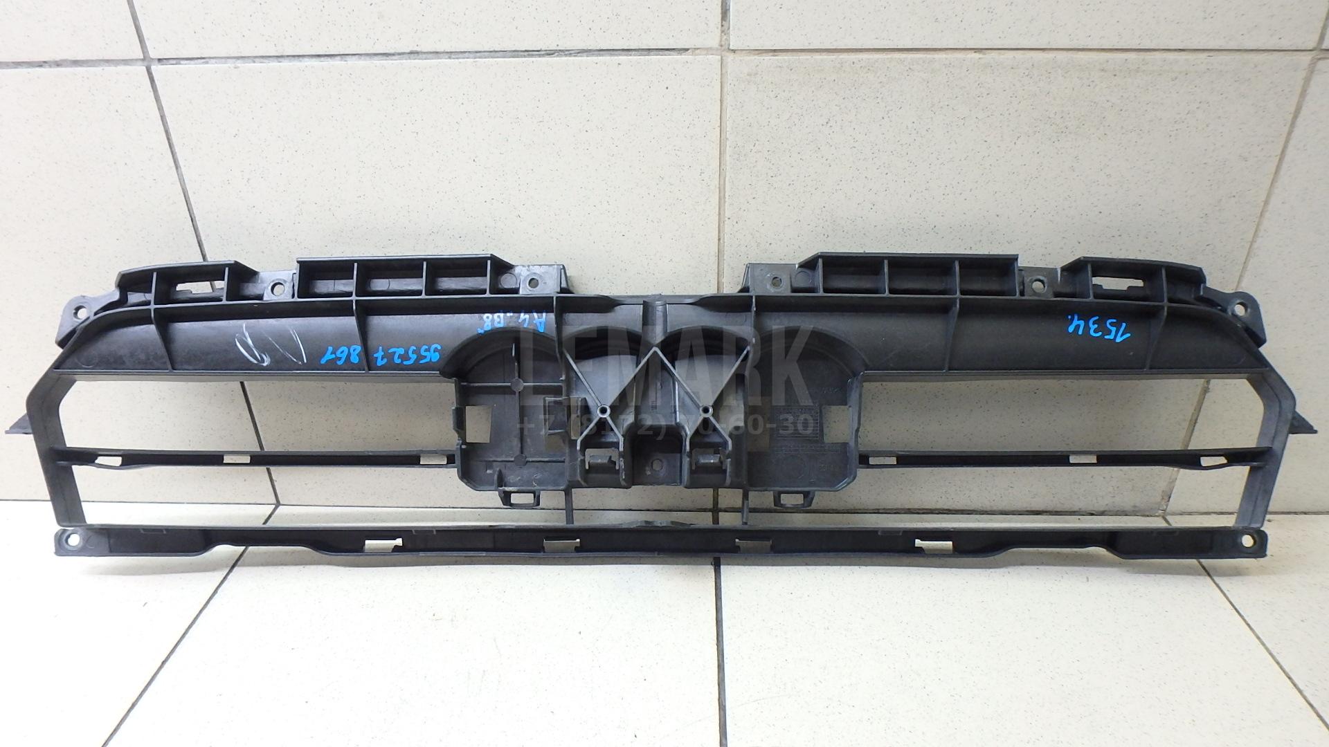 Кронштейн решетки радиатора для  BMW 4-serie F32/F33/F82 2012-2020