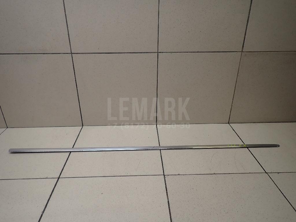Молдинг передней правой двери 3C0853516C2ZZ VAG