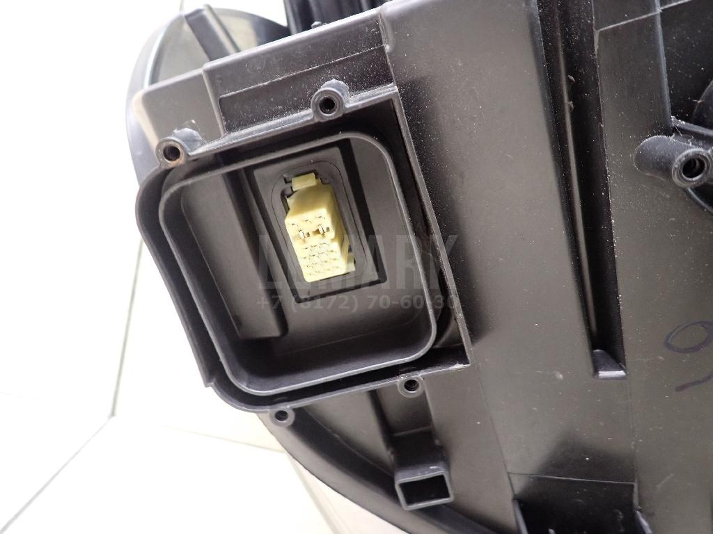 Фара левая для  BMW X5 G05 2018