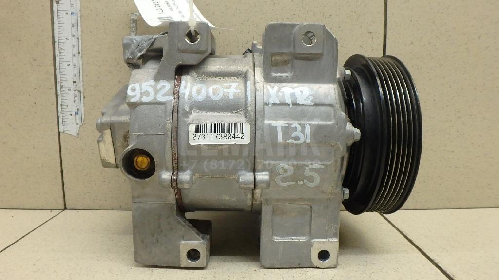 Компрессор кондиционера 92600ET82A Nissan
