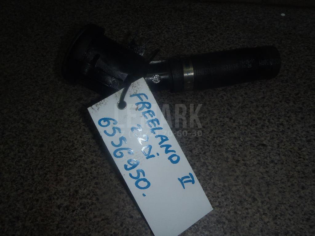 Горловина маслозаливная LR011181 Land Rover