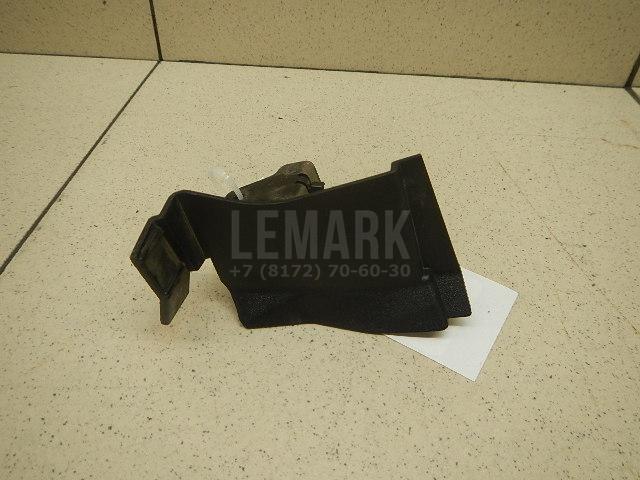 Кронштейн накладки на порог (наружней) для  BMW 1-serie E82/E88 2007-2013
