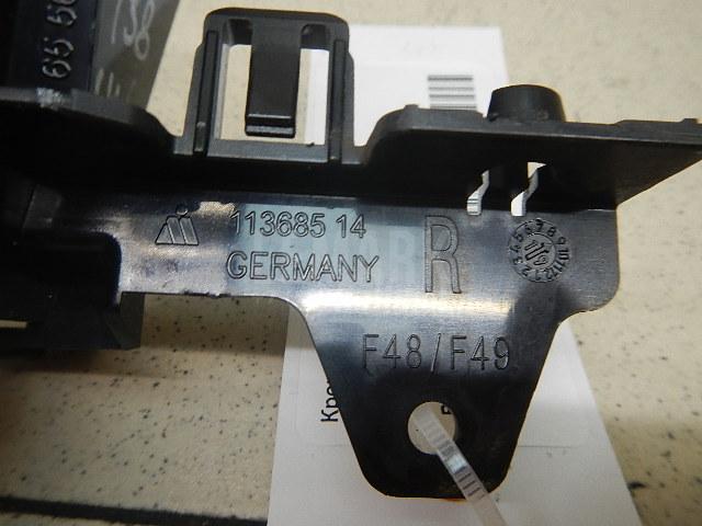 Кронштейн накладки на порог (наружней) для  BMW 1-serie E82/E88 2007-2013