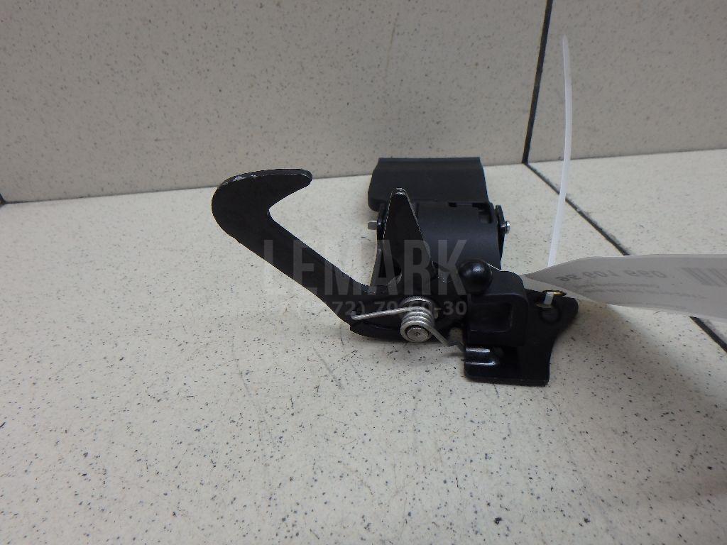 Крючок капота для  Astra HD 8 2005-2011