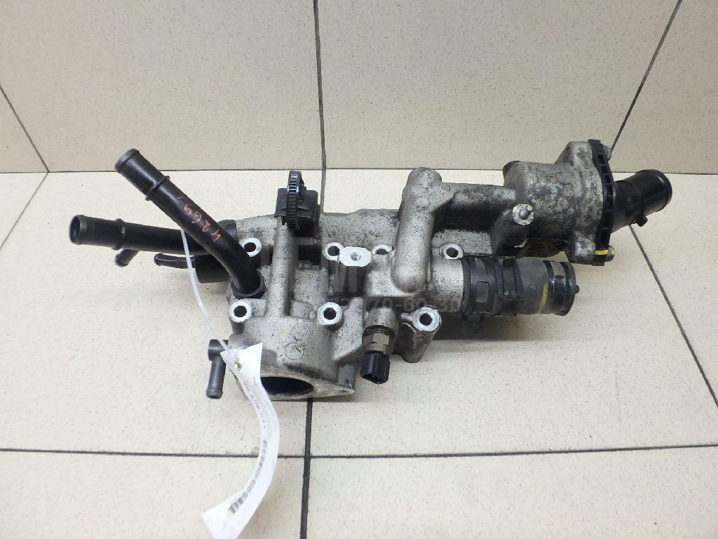 Корпус термостата 256102F700 Hyundai-Kia