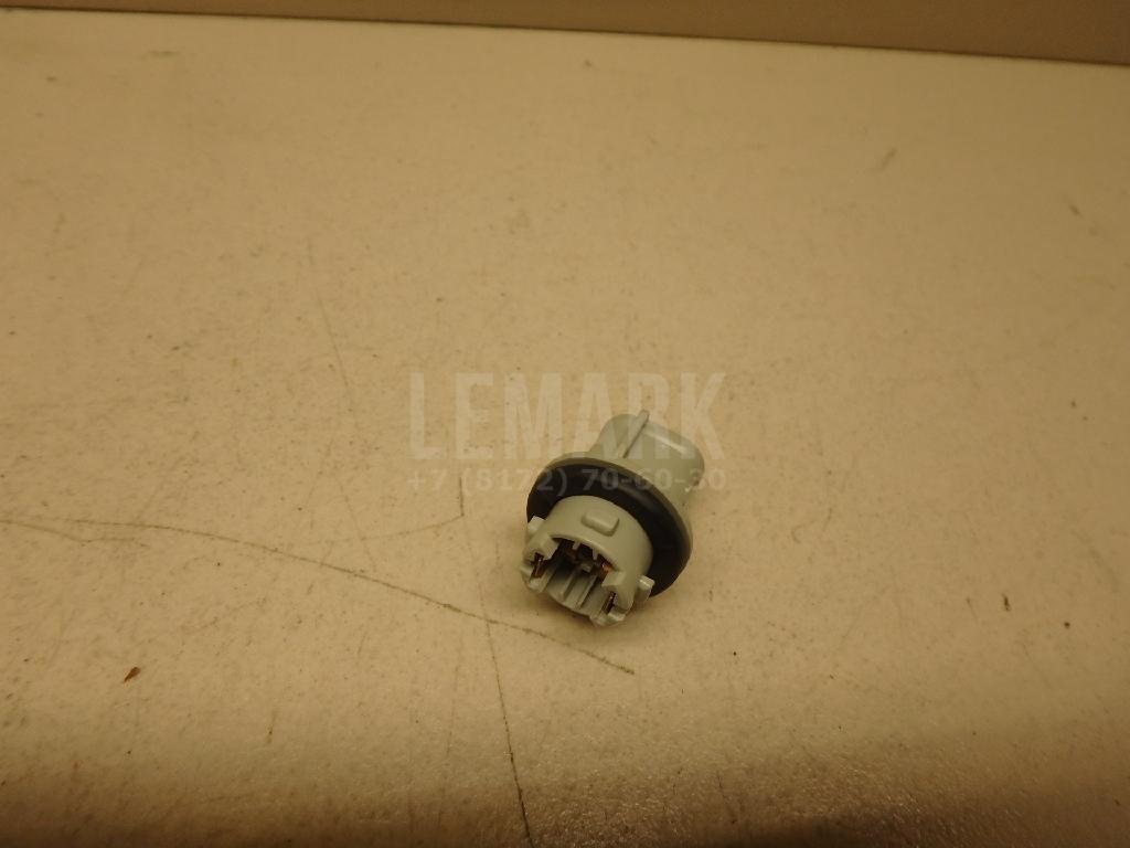 Патрон габаритного фонаря 8161512590 Toyota