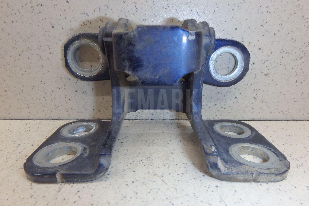 Петля двери багажника 6880142050 Toyota