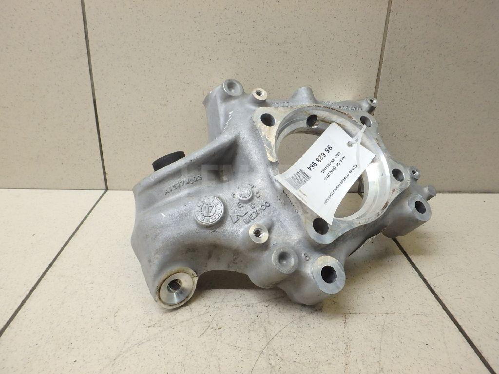Кулак поворотный задний правый для  Audi 80/90 [B4] 1991-1995