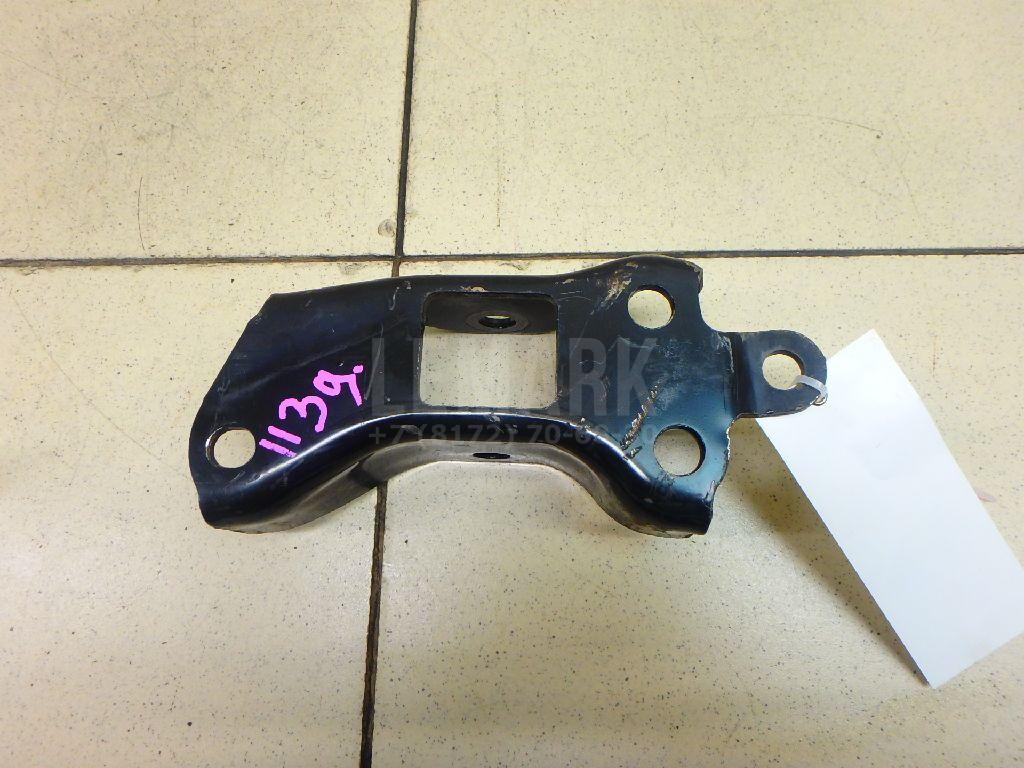 Кронштейн заднего рычага 4872742010 Toyota