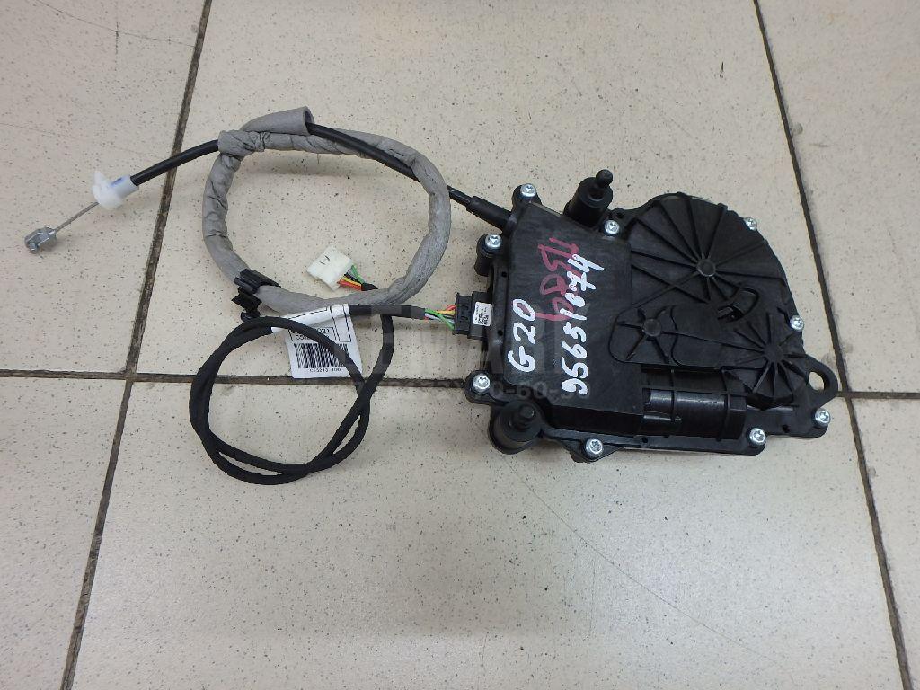 Доводчик двери для  BMW X5 E53 2000-2007