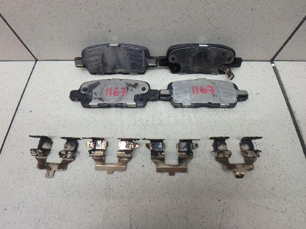 Колодки тормозные задние дисковые к-кт AY060NS047 Nissan
