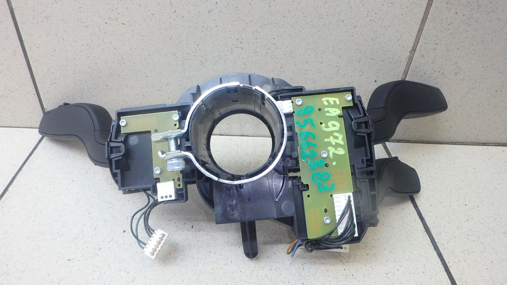 Переключатель подрулевой в сборе для  BMW X3 E83 2004-2010