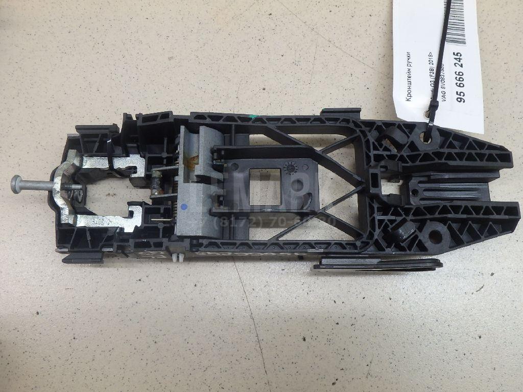 Кронштейн ручки для  Audi V8 1988-1994