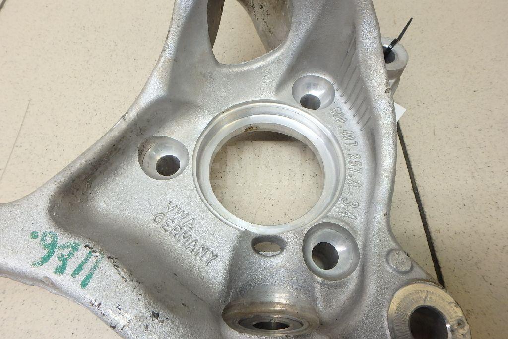 Кулак поворотный передний левый для  Audi A3 (8L1) 1996-2003