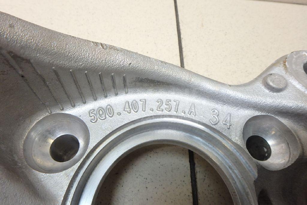 Кулак поворотный передний левый для  Audi A3 (8L1) 1996-2003