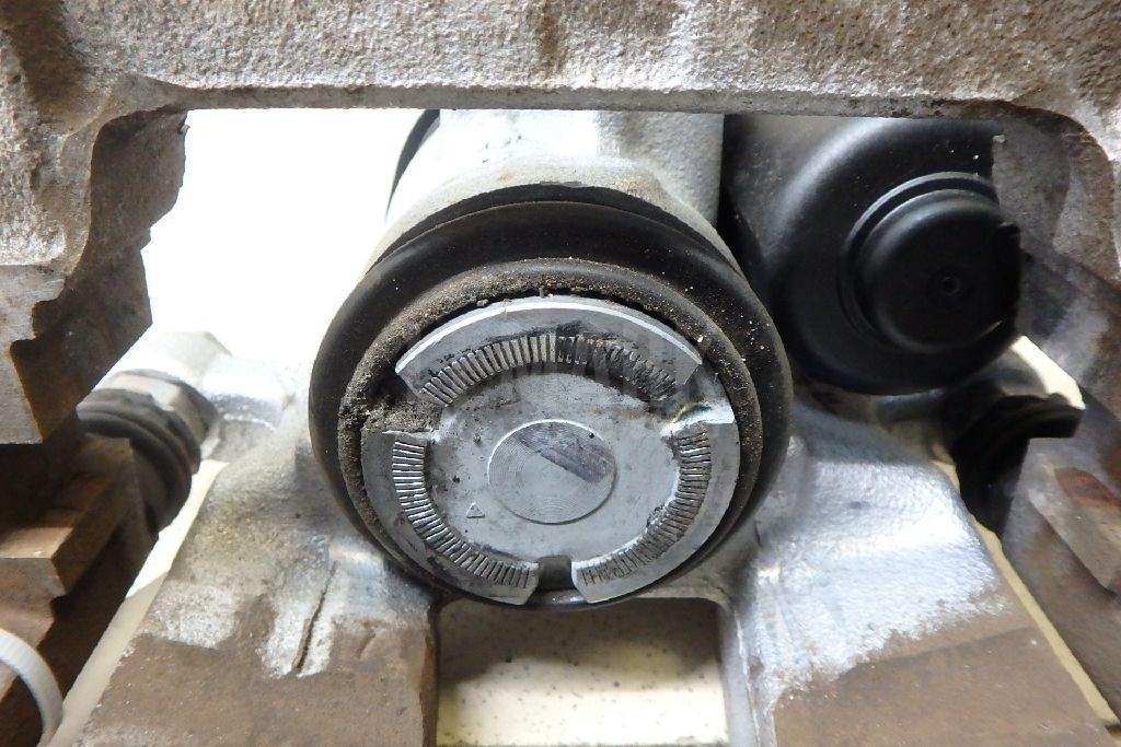 Суппорт тормозной задний правый для  Audi 80/90 [B2] 0-1986