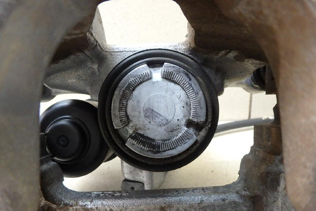 Суппорт тормозной задний правый для  Audi 80/90 [B2] 0-1986