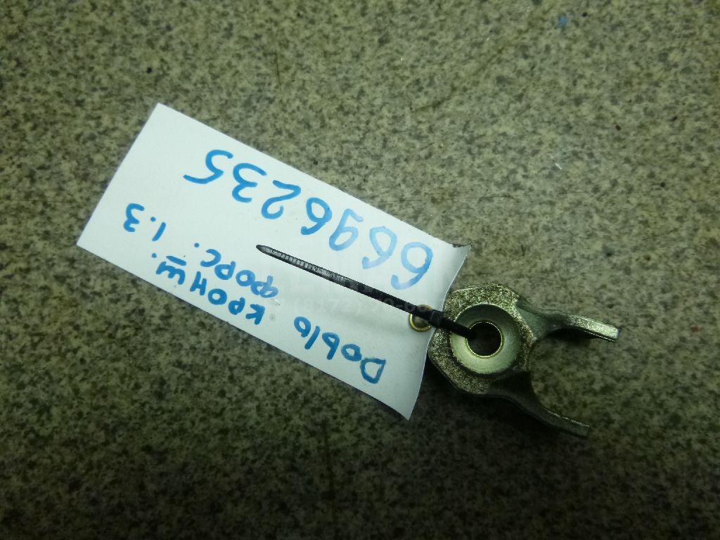 Кронштейн форсунки