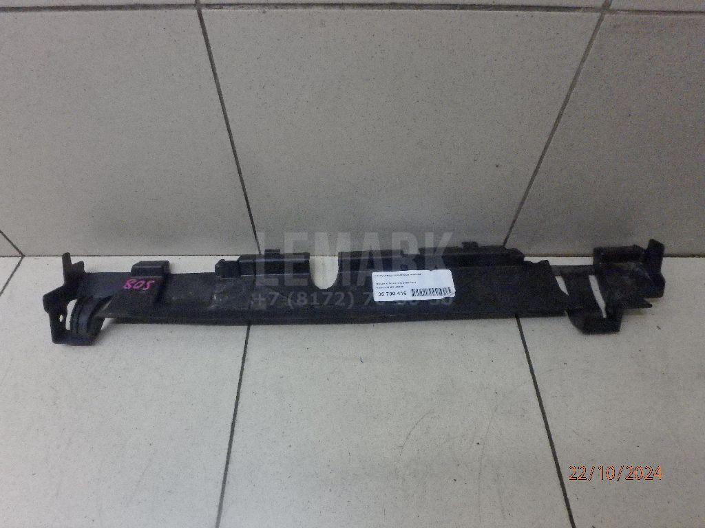 Воздуховод радиатора нижний 21497JG30B Nissan