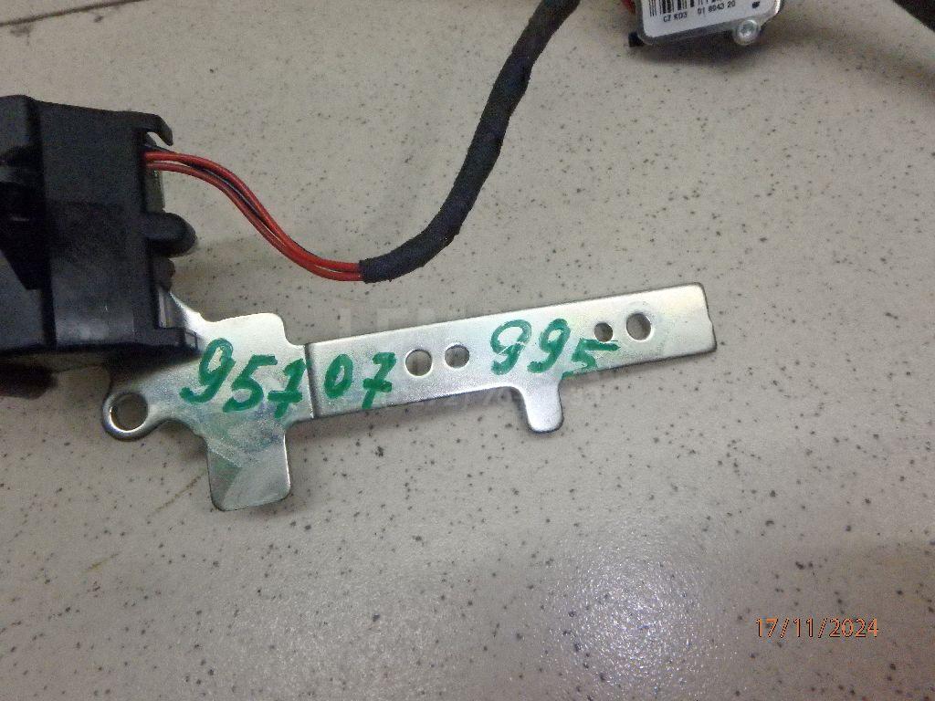 Переключатель скоростей подрулевой 3D0953543B01C VAG