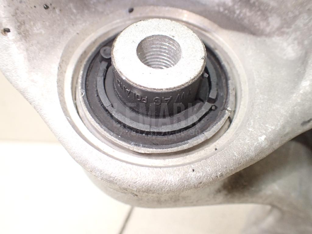 Кулак поворотный задний правый для  BMW 1-serie F20/F21 2011-2019