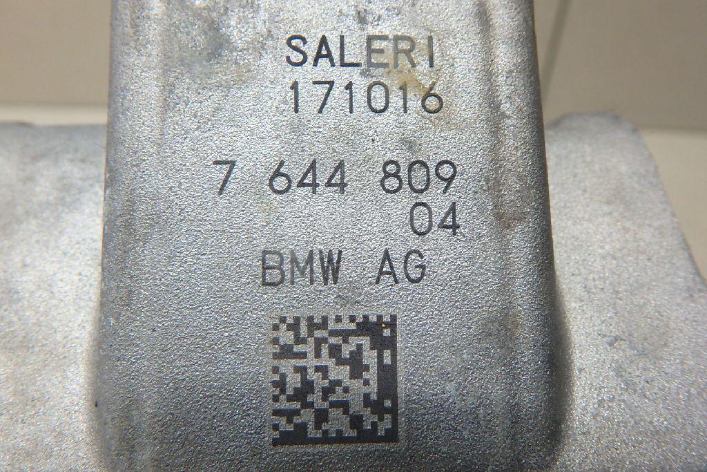 Насос водяной (помпа) для  BMW i3 (I01) 2013-2022