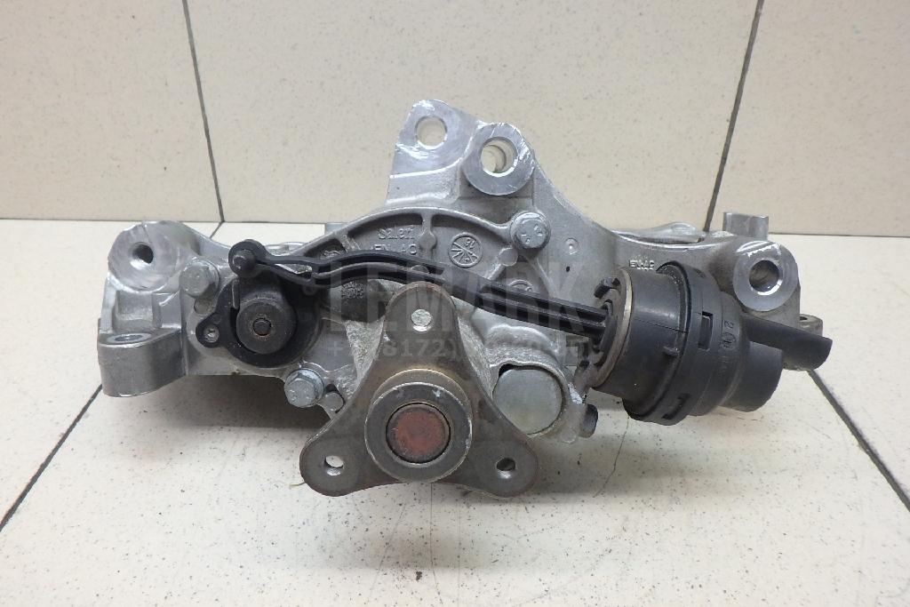 Насос водяной (помпа) для  BMW X5 F15/F85 2013-2018