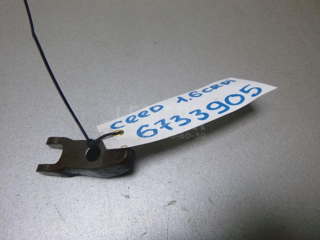 Кронштейн форсунки 338142A402 Hyundai-Kia