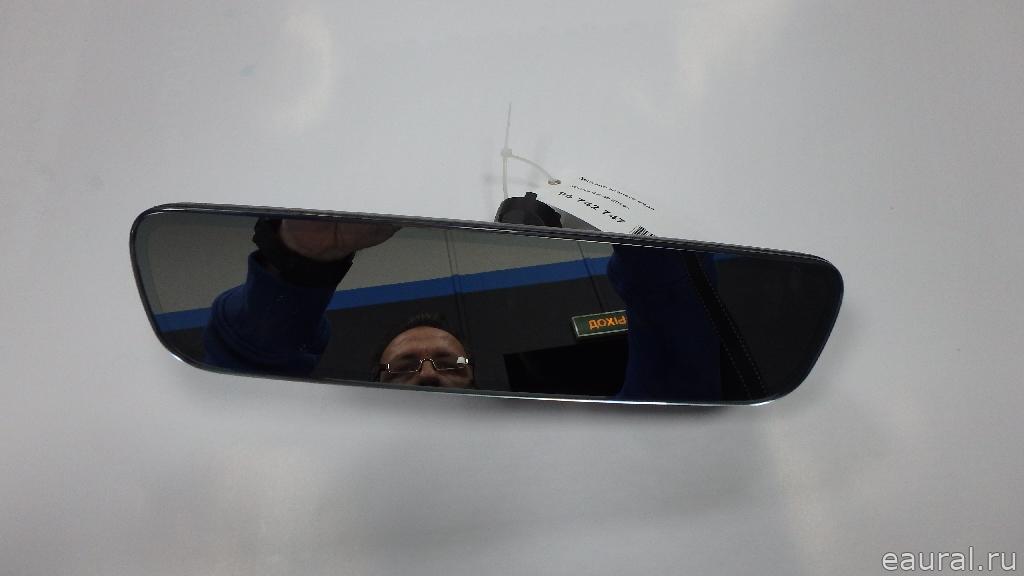 Зеркало заднего вида