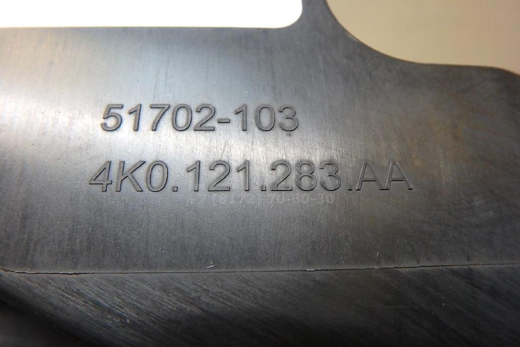 Воздуховод радиатора левый для  Audi R8 2007-2015