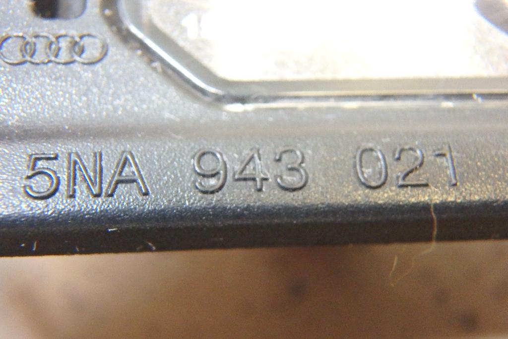Фонарь подсветки номера для  BMW 1-serie E82/E88 2007-2013
