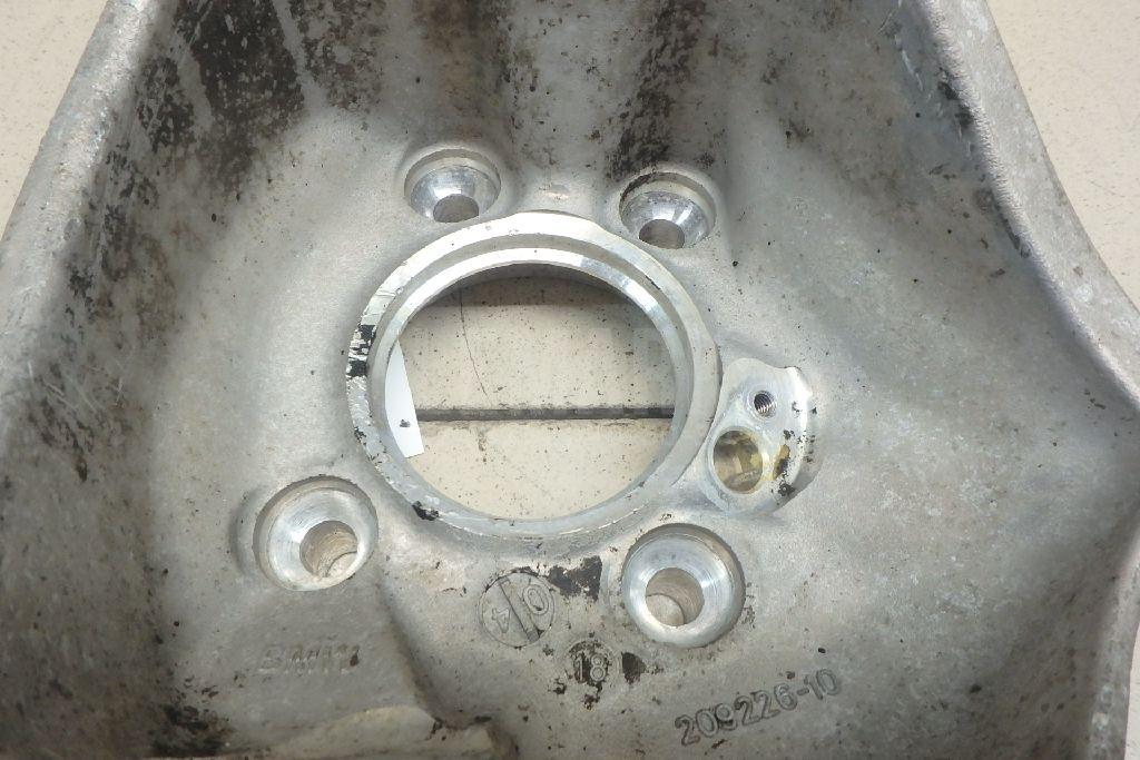 Кулак поворотный передний левый для  Audi A2 [8Z0] 2000-2005