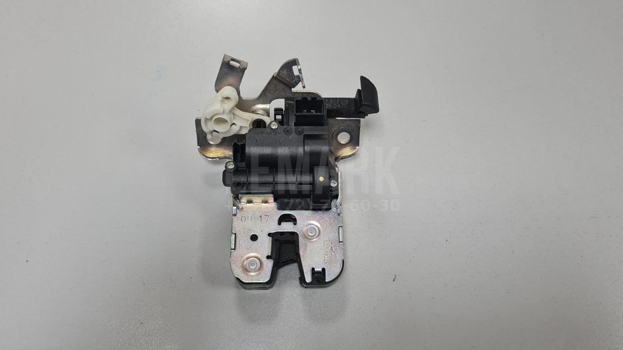 Замок багажника для  BMW 1-serie F20/F21 2011-2019