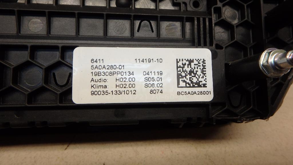 Блок управления климатической установкой для  BMW 7-serie E65/E66 2001-2008