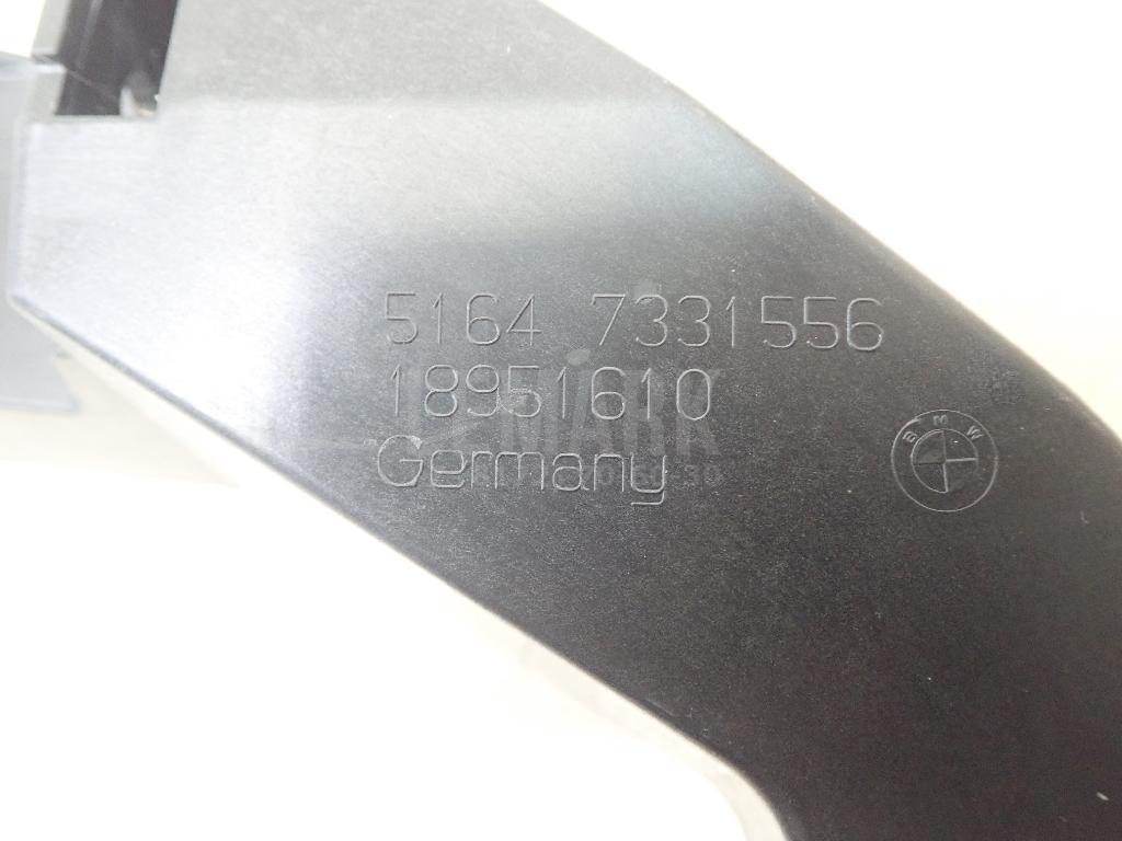 Кронштейн фар правый для  BMW 1-serie E82/E88 2007-2013