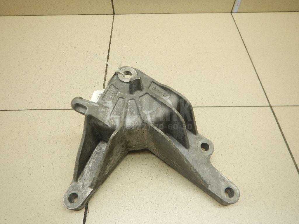 Кронштейн двигателя задний 22976118 GM