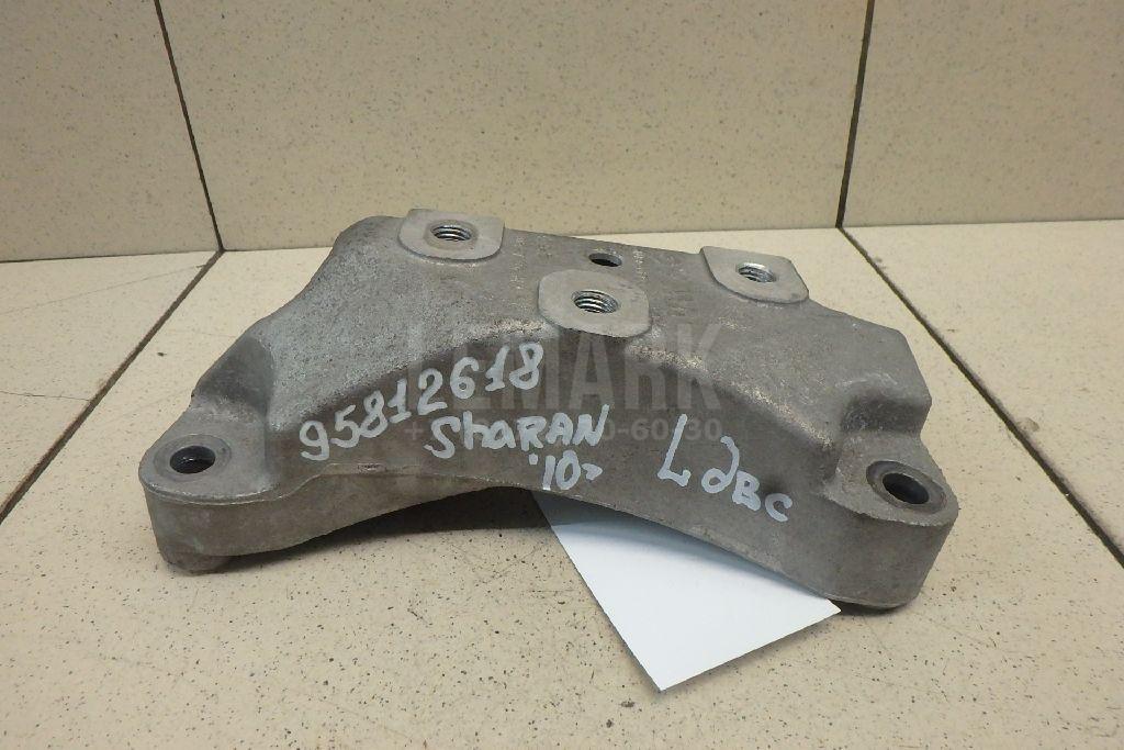 Кронштейн опоры двигателя 1K0199117AN VAG