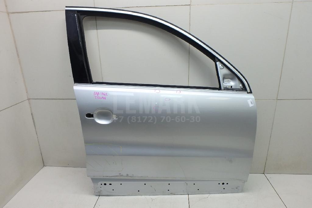 Дверь передняя правая 5N0831056B VAG