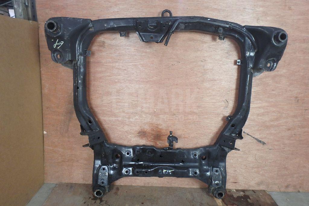 Балка подмоторная 624051H010 Hyundai-Kia