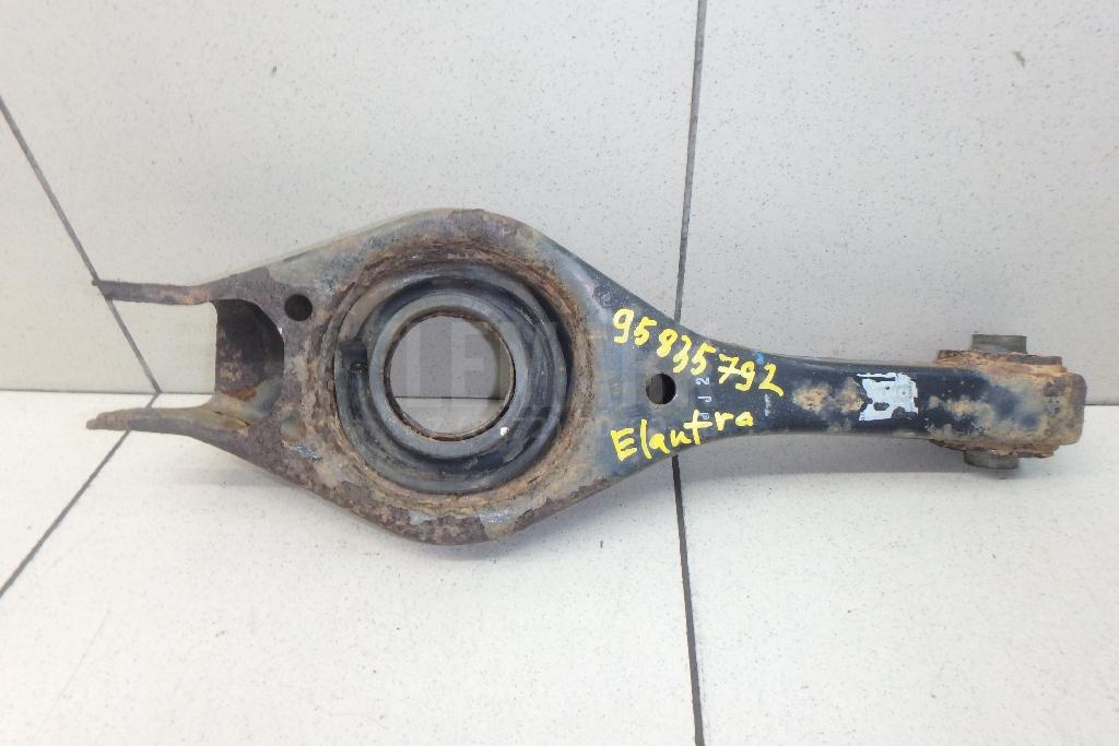 Рычаг задний поперечный 552102H000 Hyundai-Kia