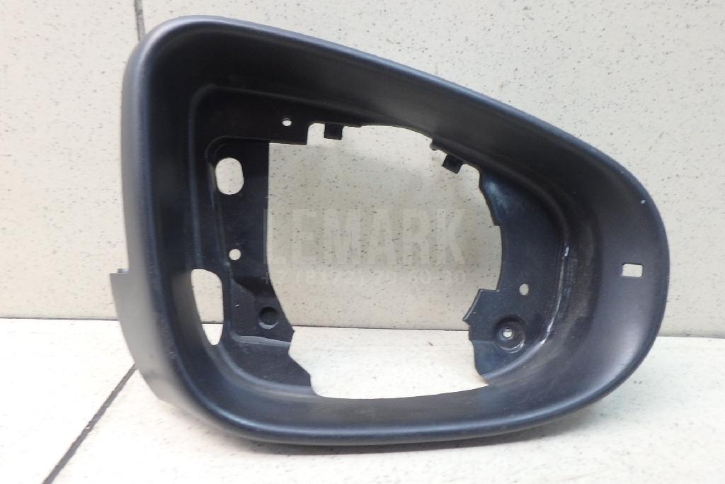 Рамка зеркала правого 6R0857602A VAG