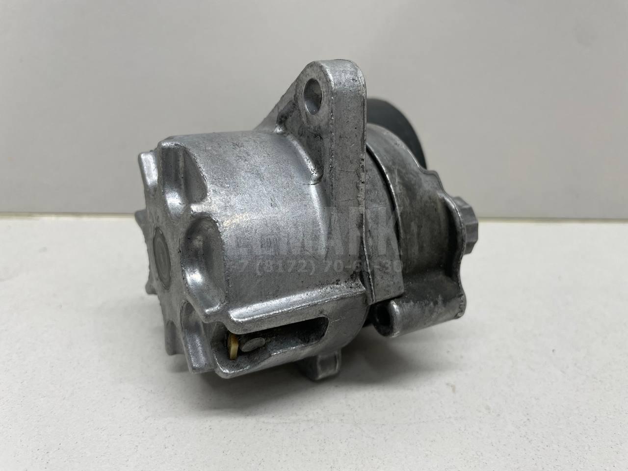Ролик руч.ремня с кронштейном 6462000570 Mercedes Benz