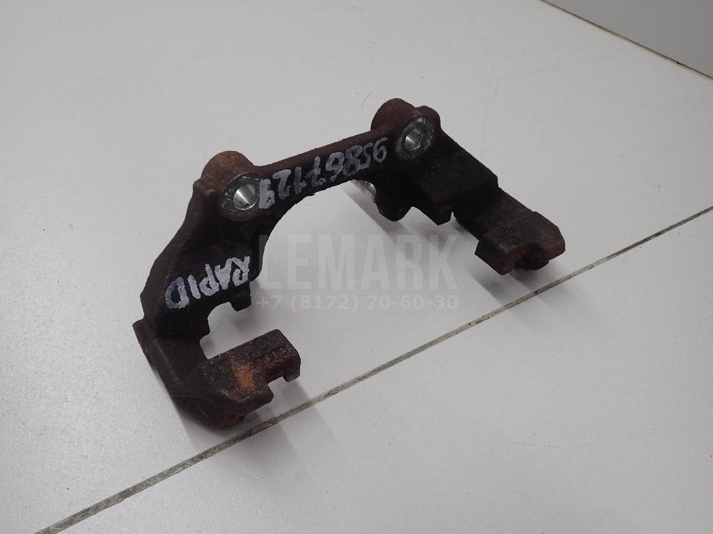 Скоба суппорта переднего 6R0615125 VAG