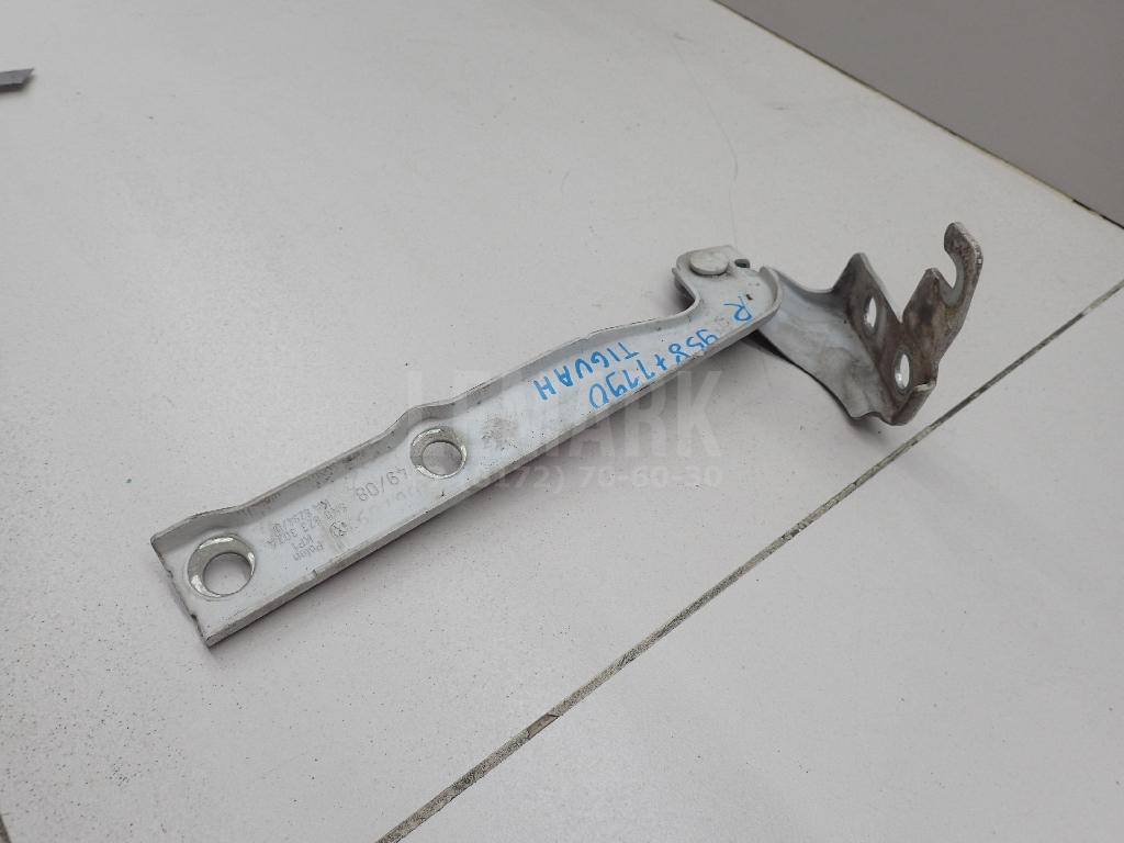 Петля капота правая 5N0823302A VAG