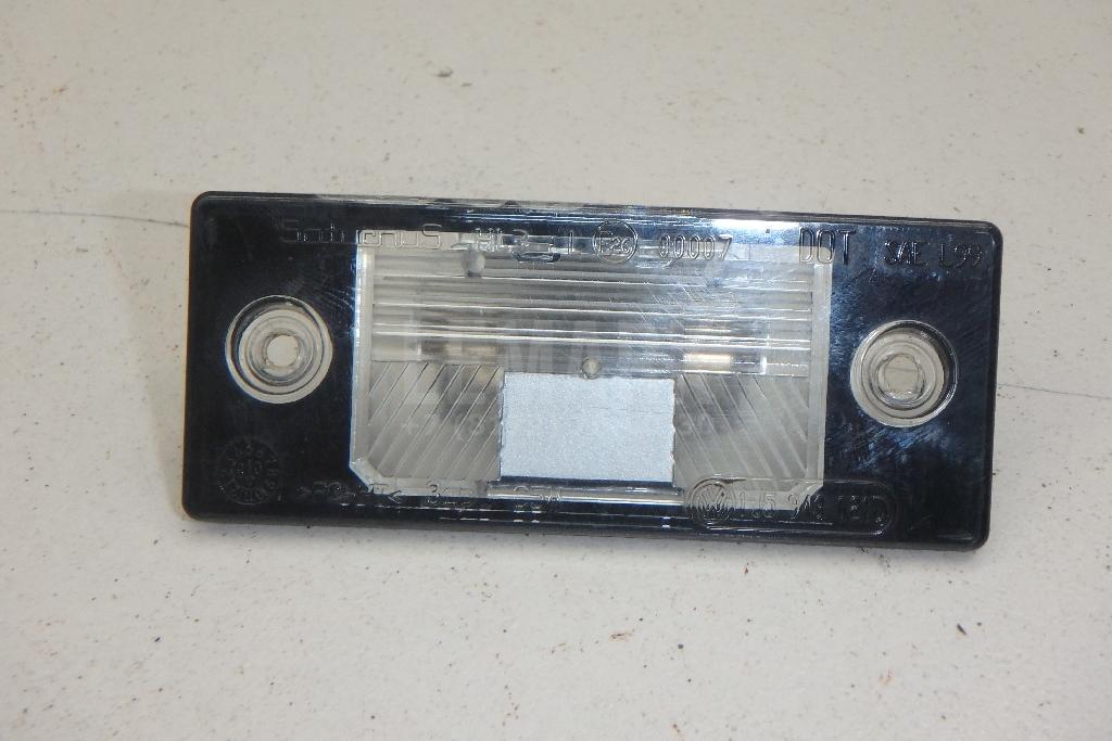 Фонарь подсветки номера 1J5943021D VAG