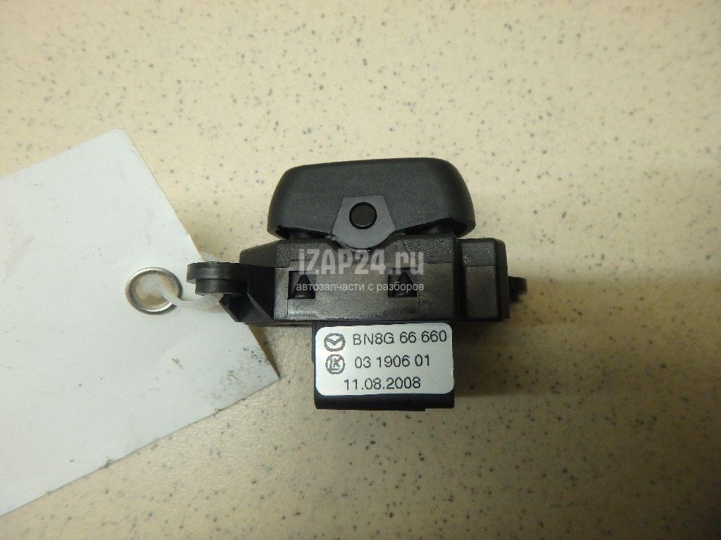 BN8G66660 Кнопка центрального замка Mazda Mazda 3 (BK) (2002 - 2009)