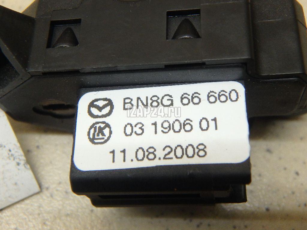 BN8G66660 Кнопка центрального замка Mazda Mazda 3 (BK) (2002 - 2009)