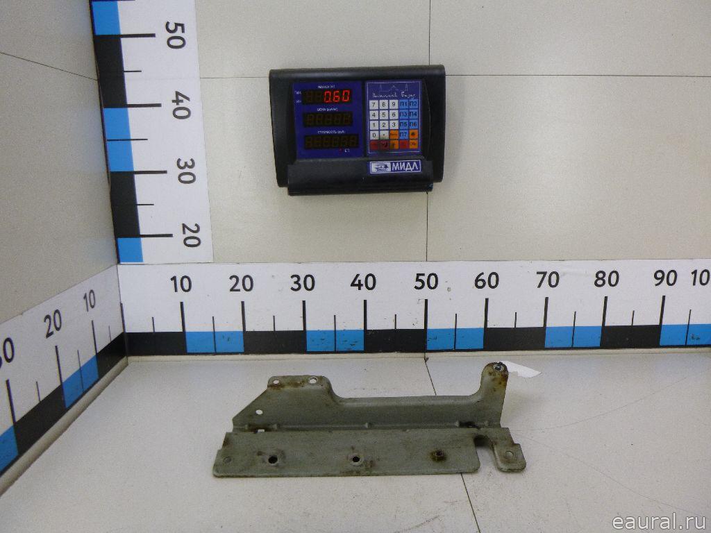 Кронштейн крепления дефлектора правый